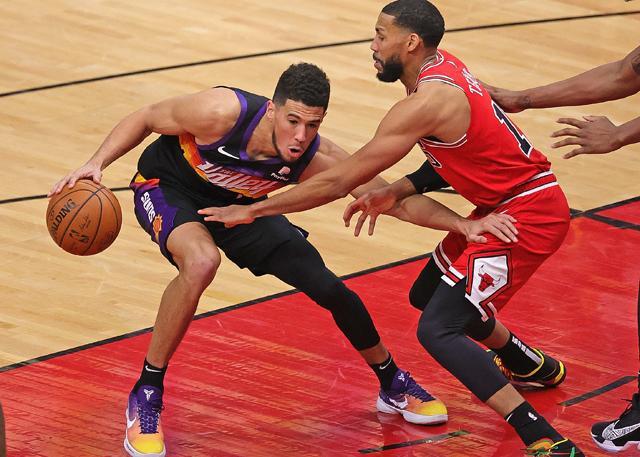 尼克斯逆转公牛，保罗送出助攻