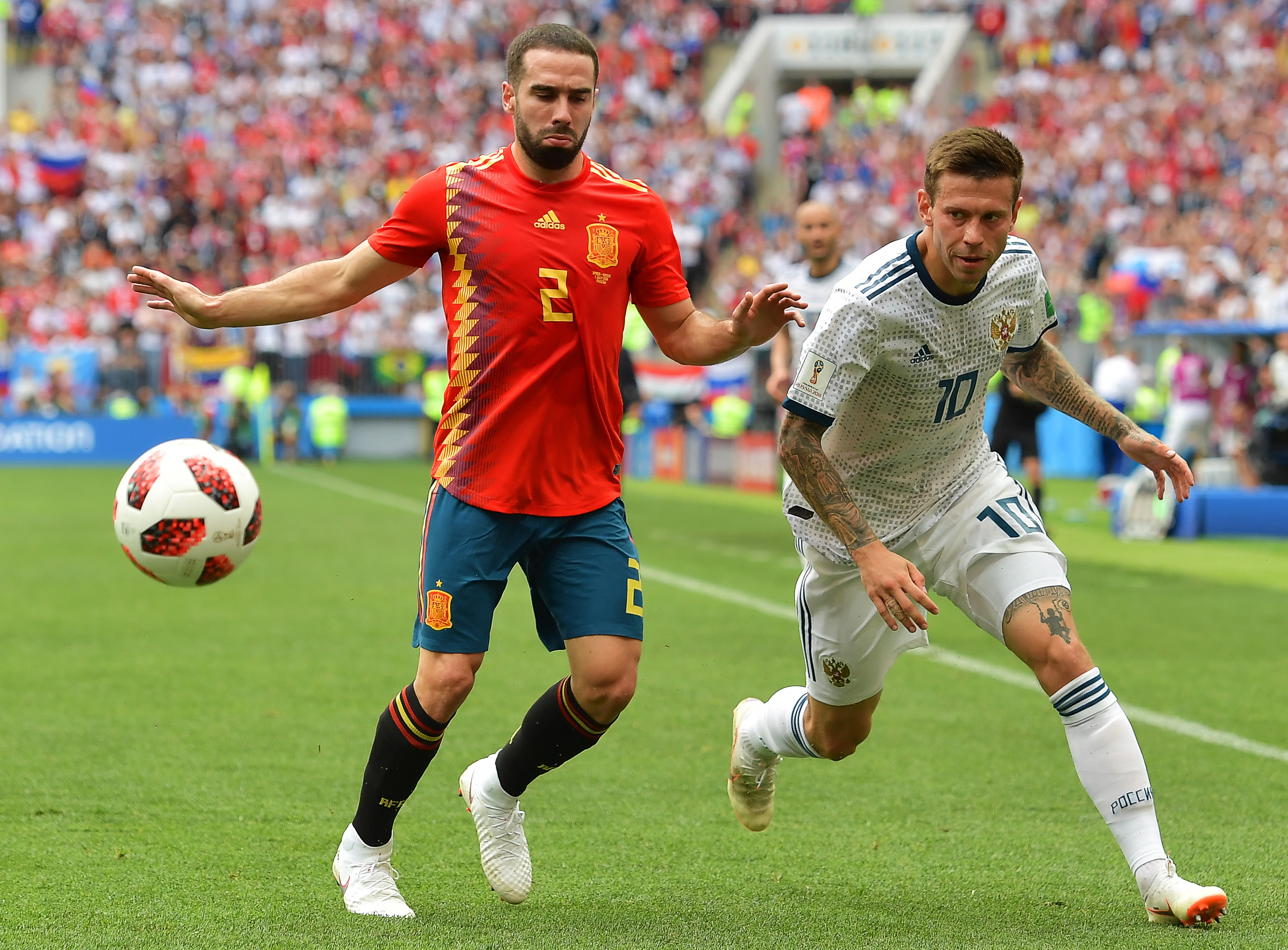 俄罗斯队在国际篮球联赛中取得胜利