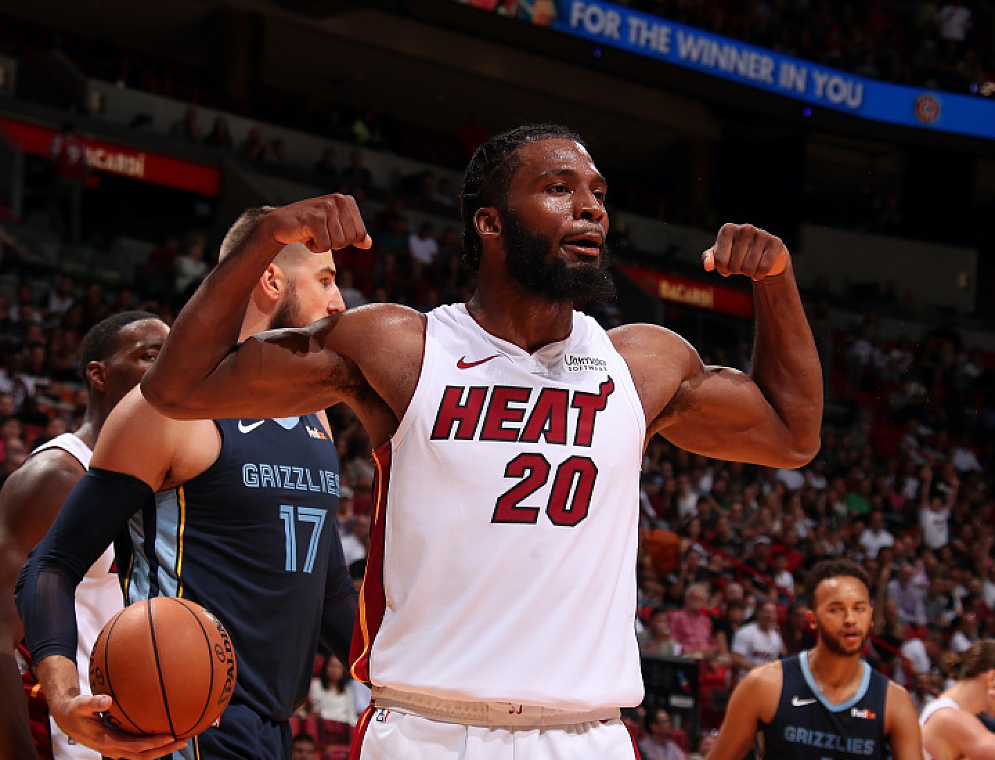 球队领袖球员喜获生涯荣誉，分享感言感人的简单介绍