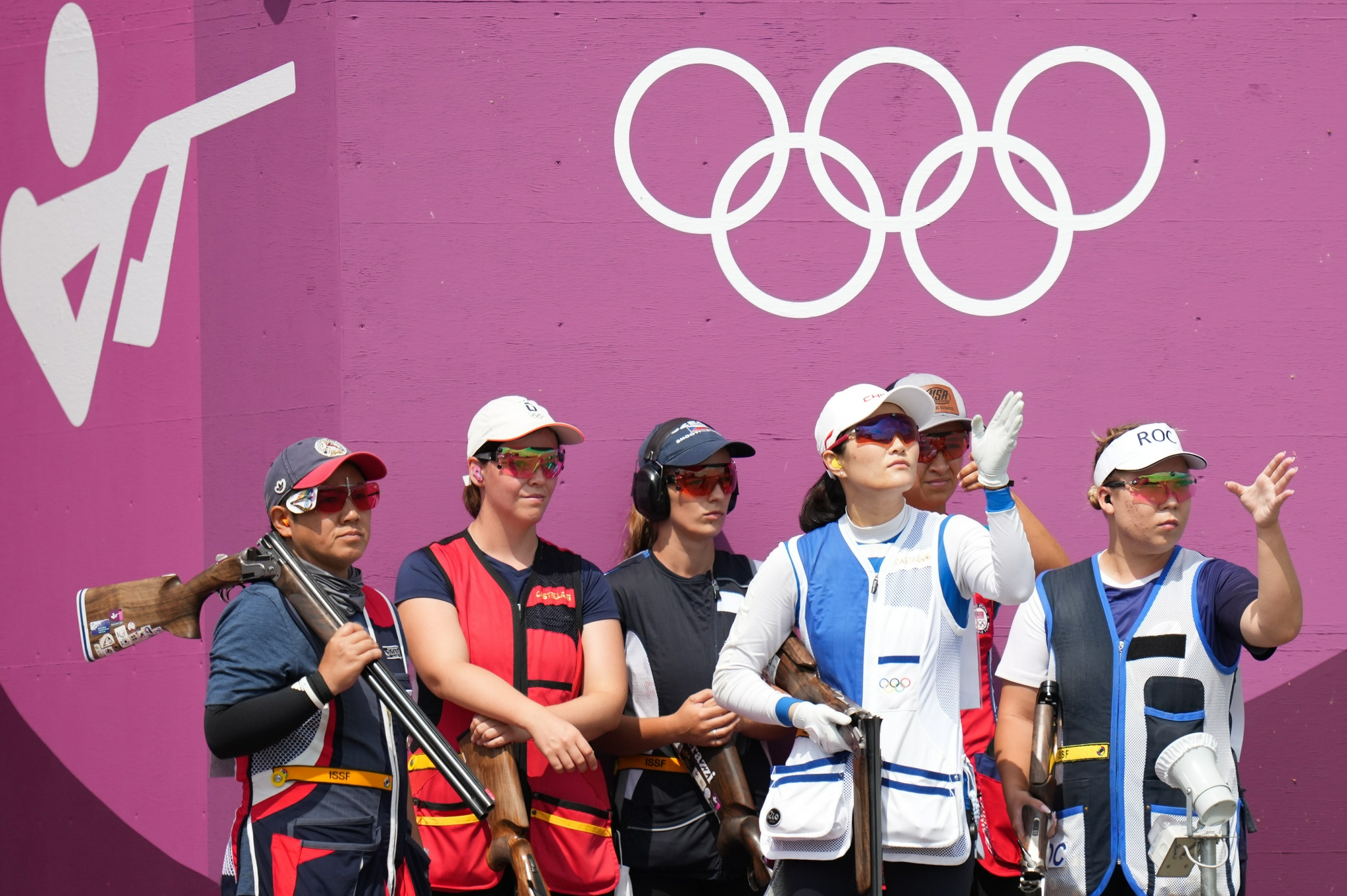 日本选手在射击比赛中表现出色,晋级决赛 日本选手在射击比赛中表现出色,晋级决赛