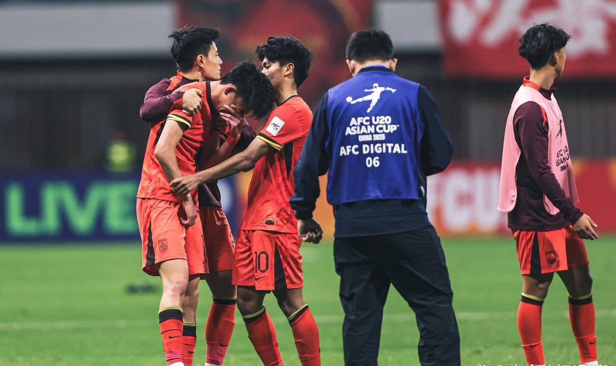 包含中国队在热身赛中演绎精彩表现,备战国际比赛的词条 包含中国队在热身赛中演绎精彩表现,备战国际比赛的词条