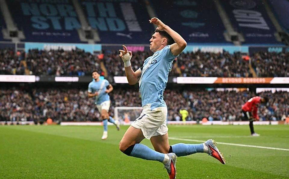 九游游戏-曼城队员发挥优异，扩大领先优势令其他队望尘莫及的简单介绍