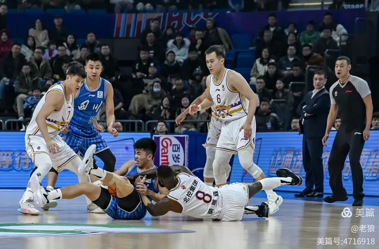 九游体育平台-四川金强队外线投篮精准，取胜对手