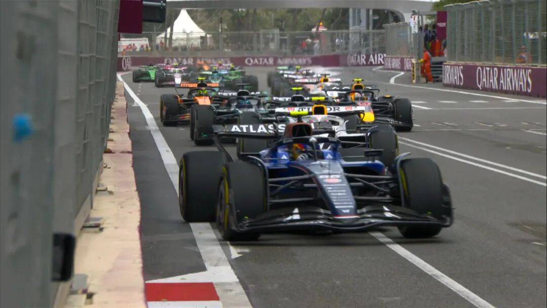 九游娱乐官方-关于威廉姆斯翻盘梅赛德斯，维斯塔潘状态火热的信息