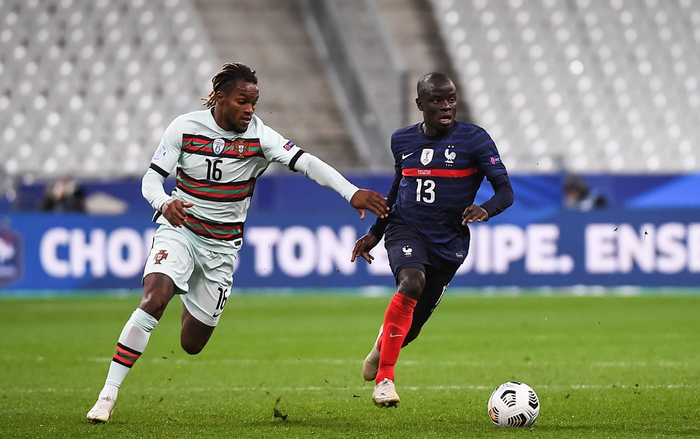 关于中国队横扫法国队，戴资颖刷新纪录的信息