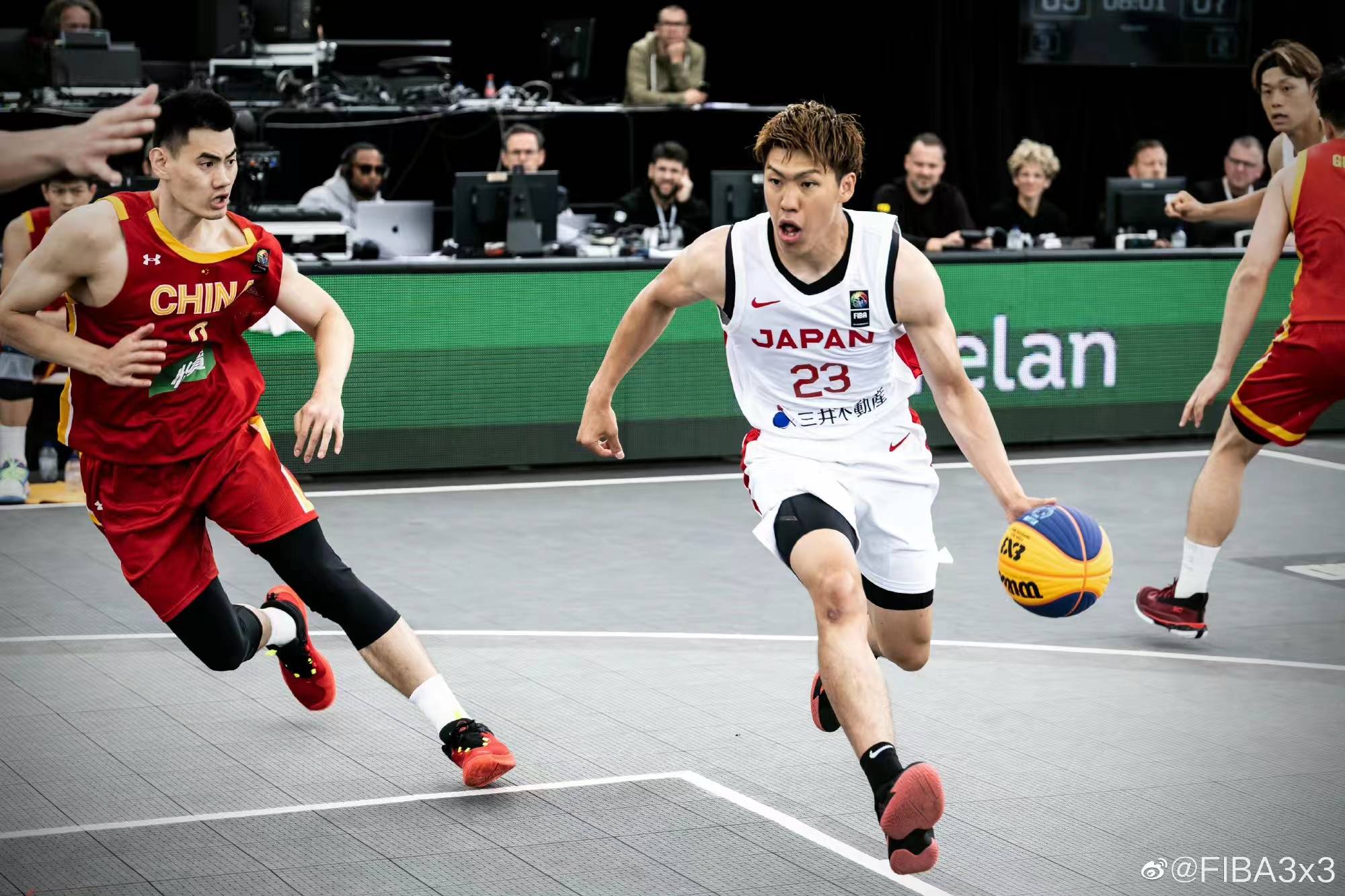 日本力克中国，德布劳内扛起全队的简单介绍