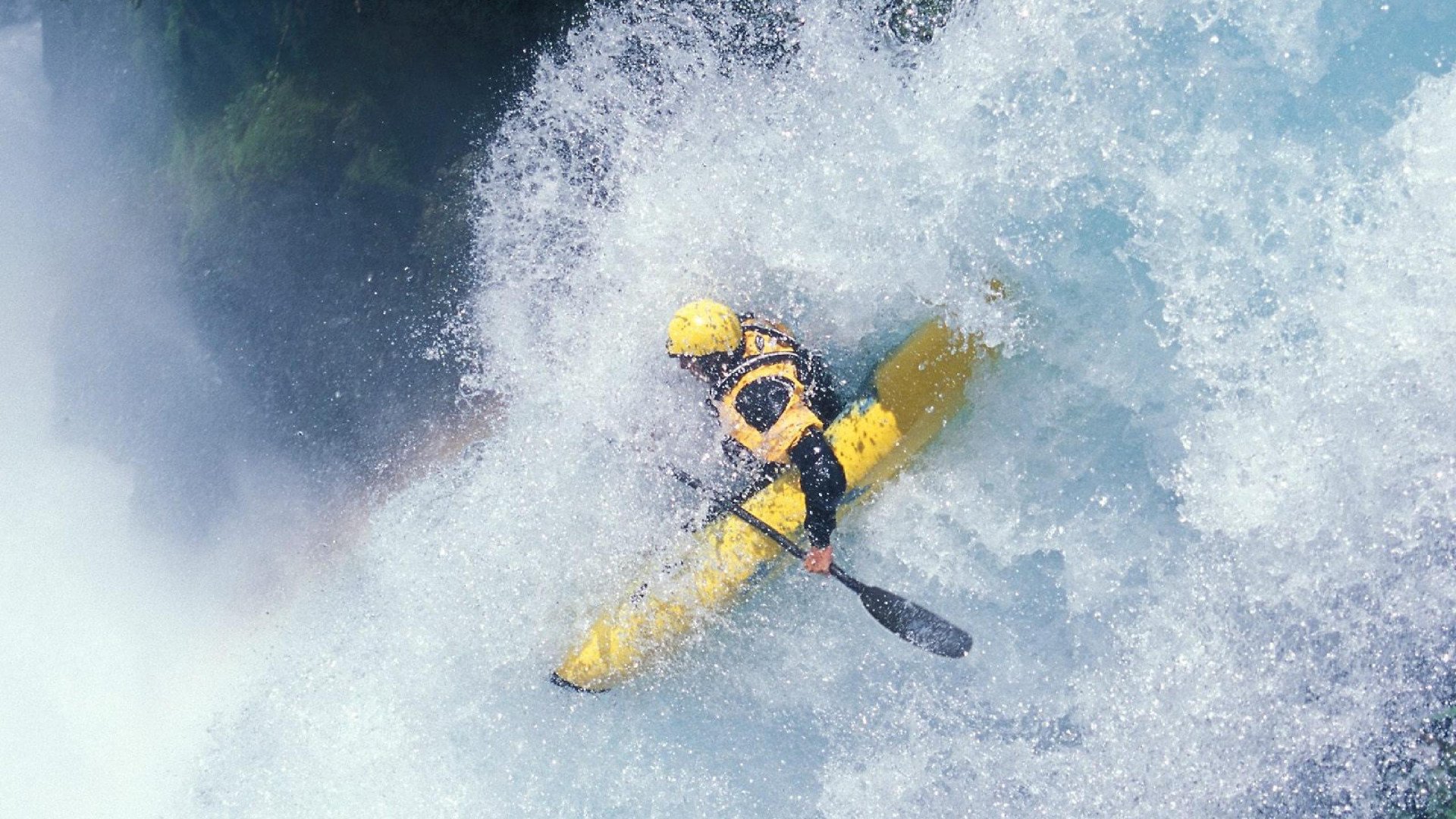 F1街道赛焦点战，步行者终结活塞，速度与坚韧的双重奏