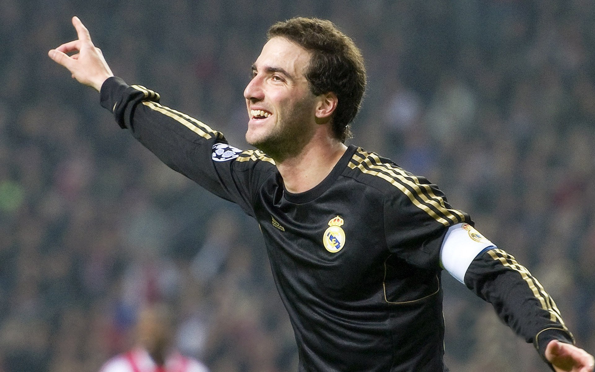 莱奥,攻防转换的轴心,乌克兰与比利时对决中的胜负密钥