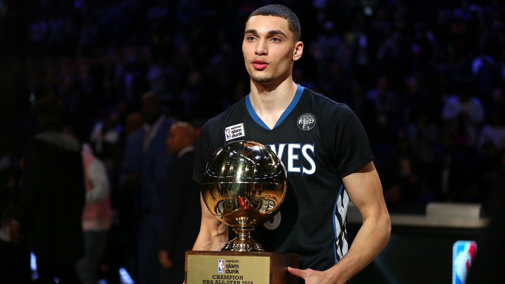 跨界风暴,当锡安在F1赛道接管太阳与黄蜂的终极鏖战